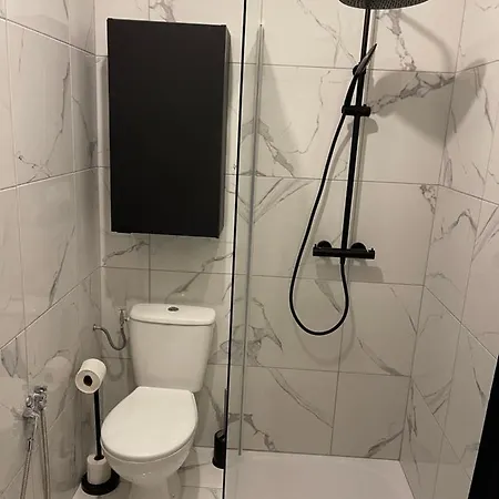 Maison Meublee Avec Parking Moulins (Allier)